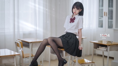 4K清纯黑丝制服美女