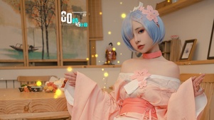 4K性感短发女仆