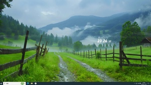  雨天泥泞小路