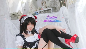 4K长腿清纯女仆