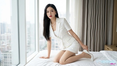 轻云蔽月，流风回雪