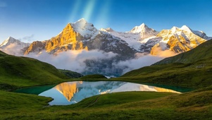 日照金山好运来