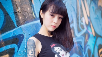 纹身女孩