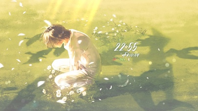 治愈阳光草坪上的男孩