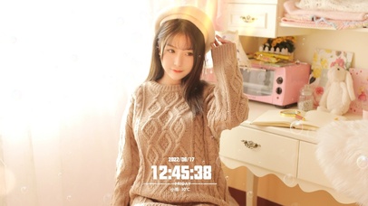 居家清纯可爱美女