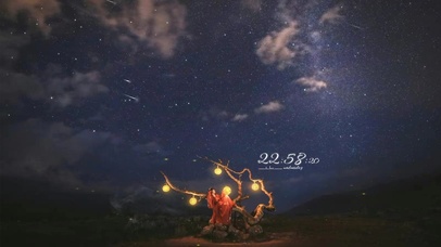 唯美夜晚星空下的古风女神