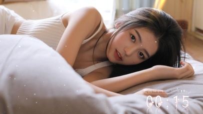 穿吊带衫的表妹