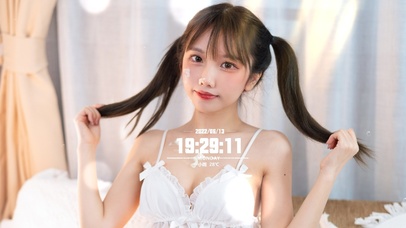 清纯性感双马尾学妹