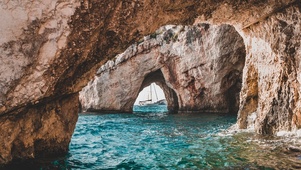 海上拱洞