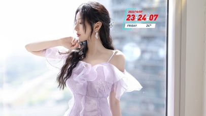 窗户边的完美女神