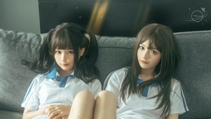 双胞胎美少女