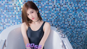 浴缸里的美女老婆