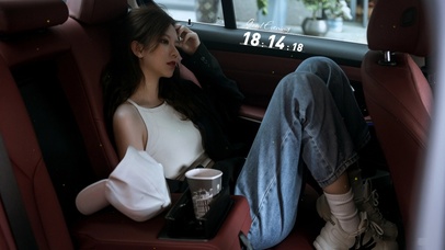 暗调治愈清纯美女