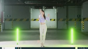 性感大长腿紧身瑜伽裤美女 热舞