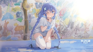 涂鸦墙少女