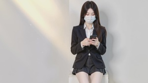 简约护眼美女壁纸