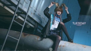 清纯性感制服美女