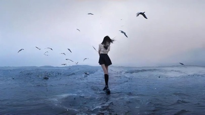 4K海边散步性感美女