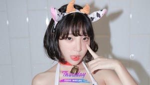 搞怪短发女朋友