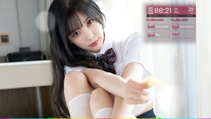 清纯制服美女