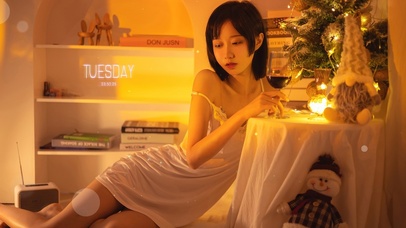 清纯性感吊带美女