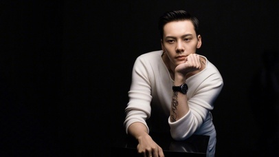 乡愁忧郁的男神