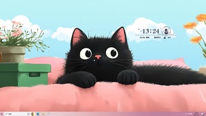 发呆可爱黑猫