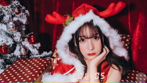 呆萌性感圣诞装美女