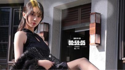 清纯长腿制服美女