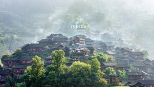 朦胧山里古寨