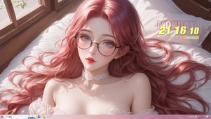 戴眼镜的红发少女