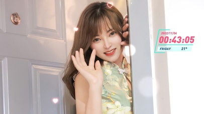 爱笑的旗袍美女