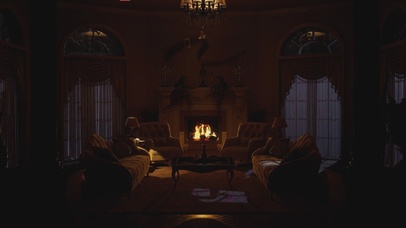 雷雨天有壁炉的室内