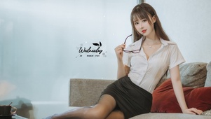 性感黑丝秘书