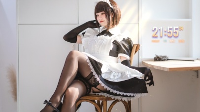 唯美阳光制服女仆