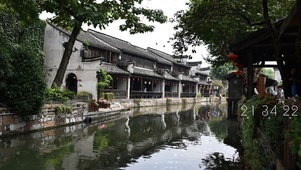 雨天小镇