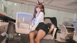 长腿制服美女