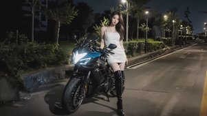 【4K】机车美女