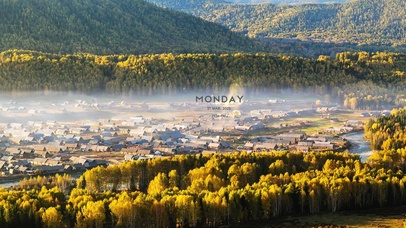 4k 禾木晨雾的小镇