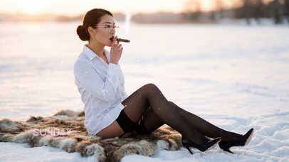 朱唇一启，寒月也羞退半帘光