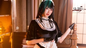 4K清纯性感女仆