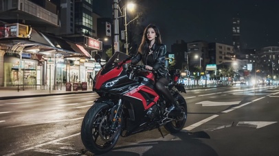 【4K】机车美女