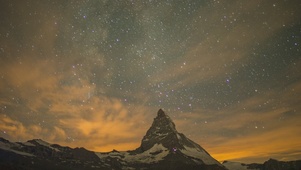 雪山白云