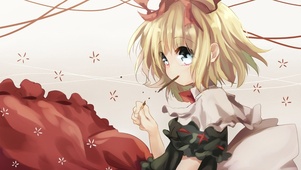 红裙飞舞的少女
