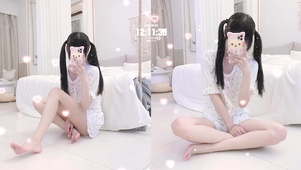 双马尾女孩