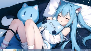 床上萌系猫耳少女