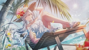 4K 夏日沙滩度假女孩