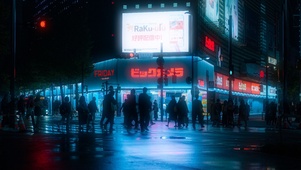 夜晚的十字路口