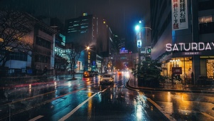 雨夜城市道路