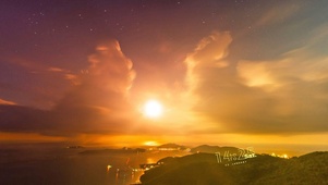 落日晚霞的天空